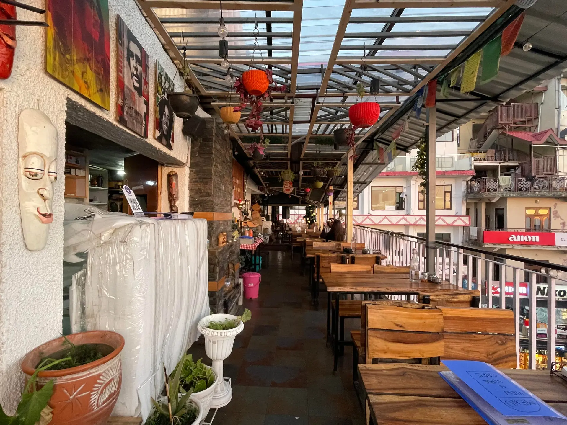 View N Vibe moment 22